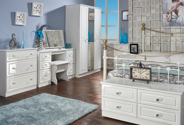 Balmoral Triple Plain + Drawer Wardrobe in White Gloss & White