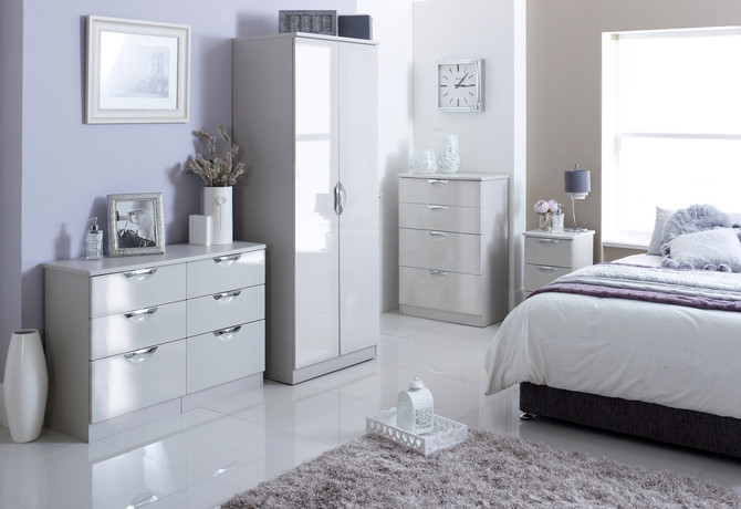Camden 3 Drawer Chest in Kashmir Gloss & Kashmir