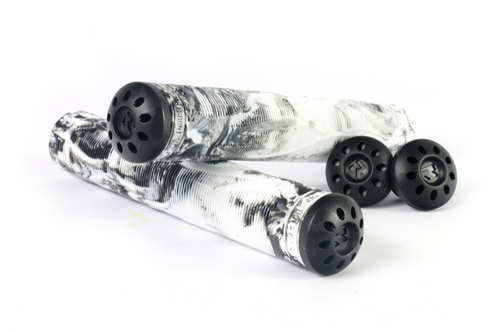 Root Industries R2 Pro Scooter Grips-White/Black
www.krypticproscooters.com Root Industries R2 Pro Scooter Grips-White/Black
www.krypticproscooters.com