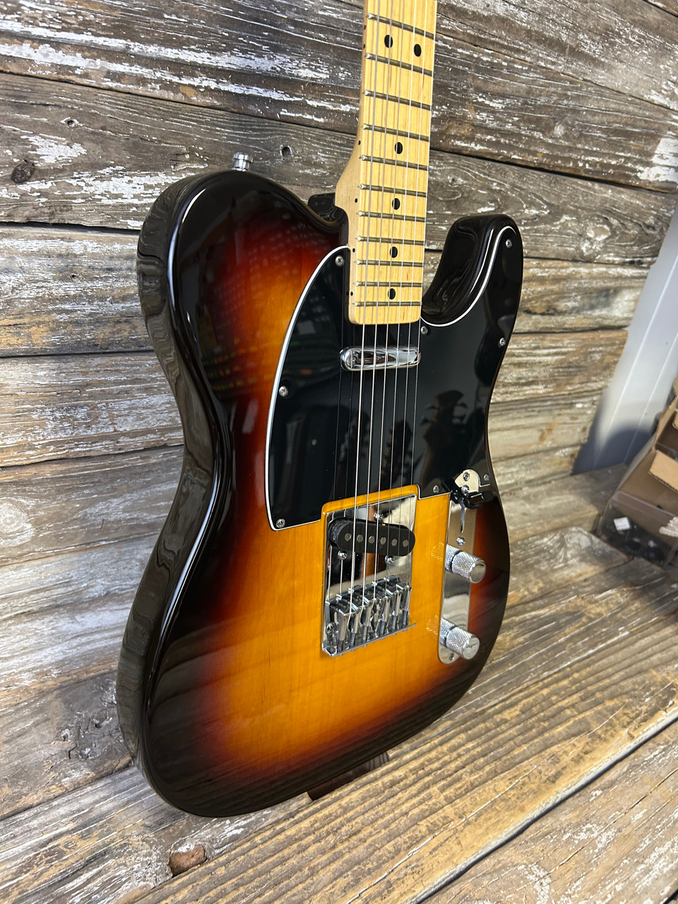 Used 1983 Fender Standard Telecaster W/cs - Danny D's Guitar Hacienda