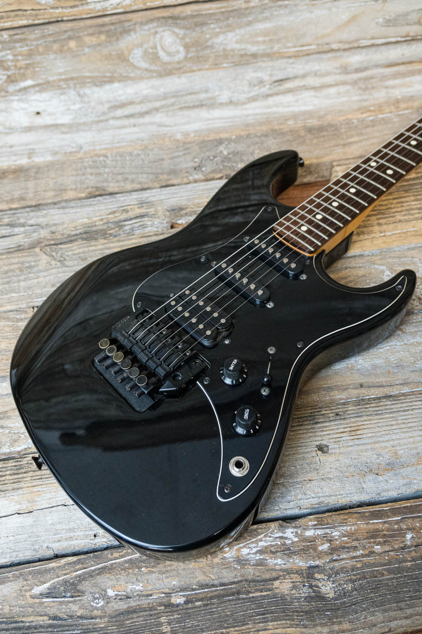1991 Fender Prodigy Stratocaster w/Cs - Danny D's Guitar Hacienda