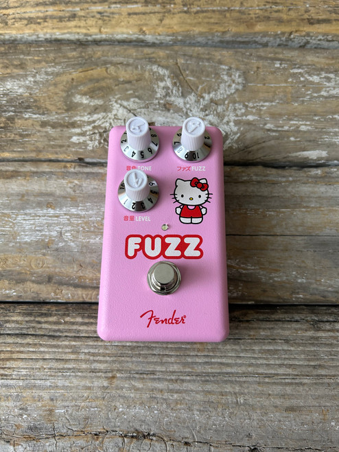 Used Fender Hello Kitty Fuzz W/box