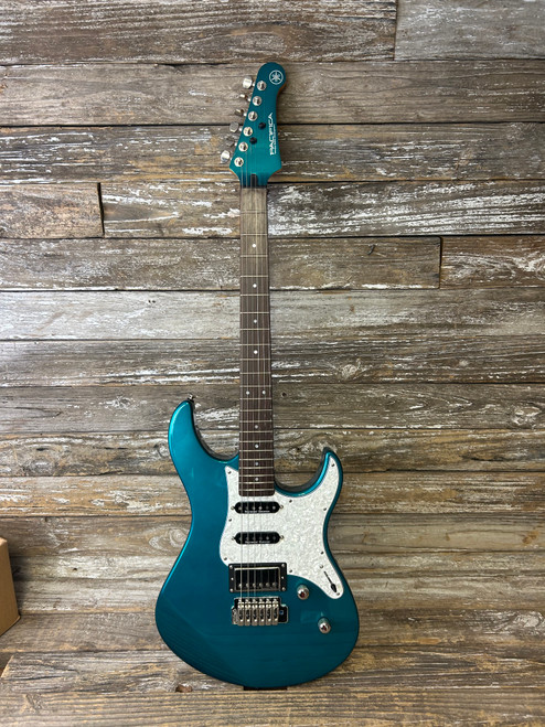 CONS. Yamaha PAC612VIIX Pacifica HSS W/bg