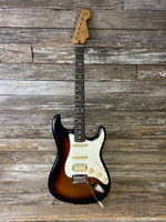 Cons. 2025 Fender Player II Stratocaster® HSS - 3 Tone Sunburst
