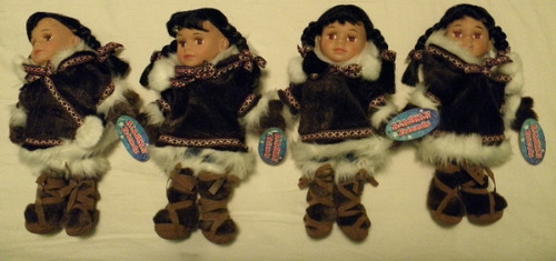 Set of 4 Traditional Alaskan Eskimo Dolls w/ Dark Fur Parka