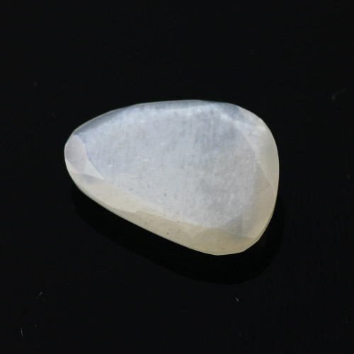 Joopy Gems White Moonstone Rose Cut Freeform (Polki), 7.780 carats, 20.4x14.5x3.3mm