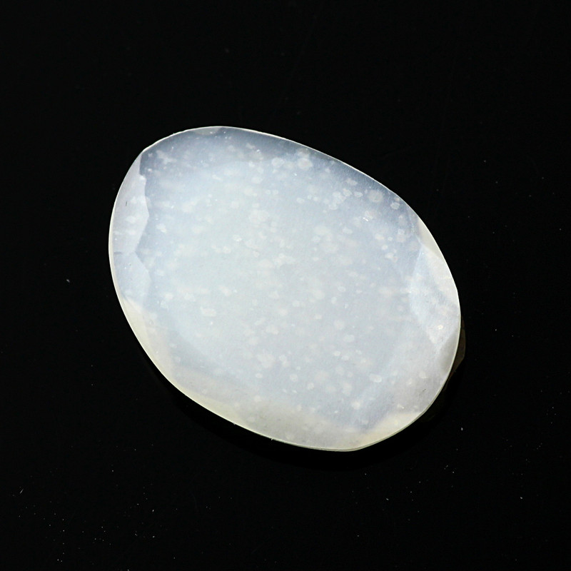 Joopy Gems White Moonstone Rose Cut Freeform (Polki), 2.800 carats, 14.7x10.8x2.6mm