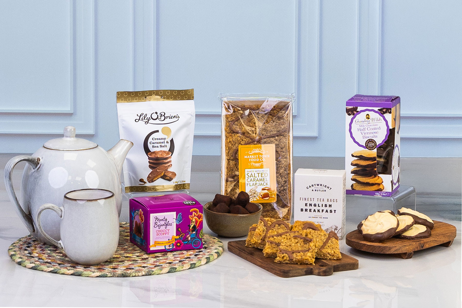 Sweet Tea & Treats Box