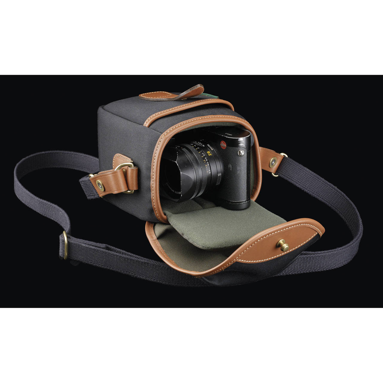 tan leather camera bag