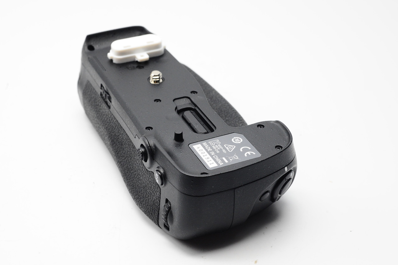 Nikon MB-D18 Multi-Power Battery Pack | Nikon MB-D18