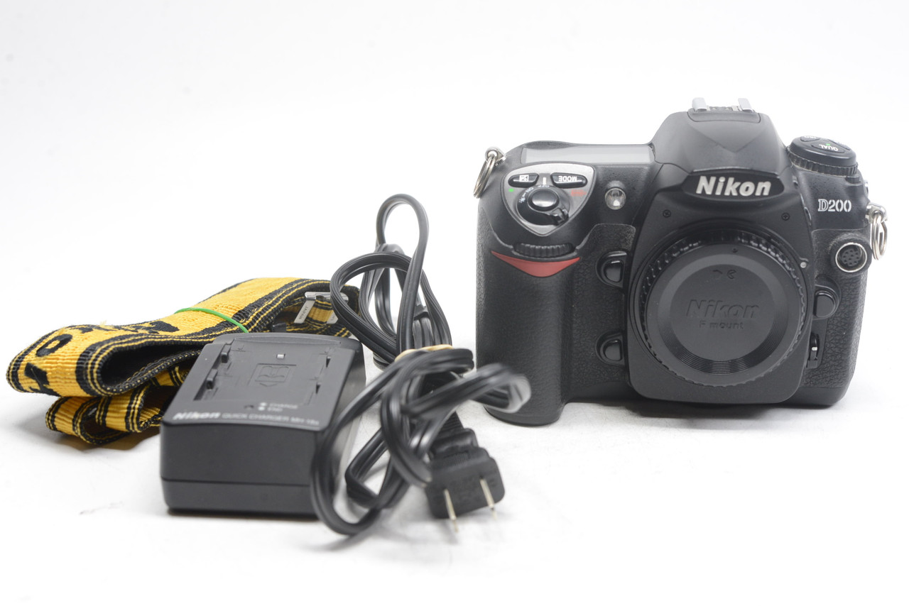 Nikon D200 – Boîtier Numérique SLR 10,2 MP, Japonais, Noir, Avec Chargeur