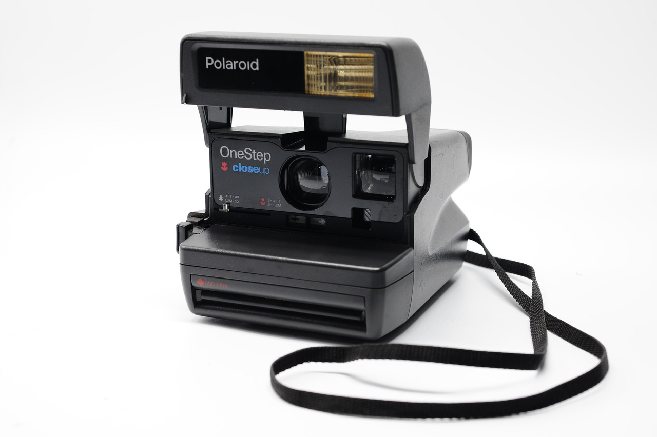 Pre-Owned Polaroid OneStep 600 Camera at Ace Photo
