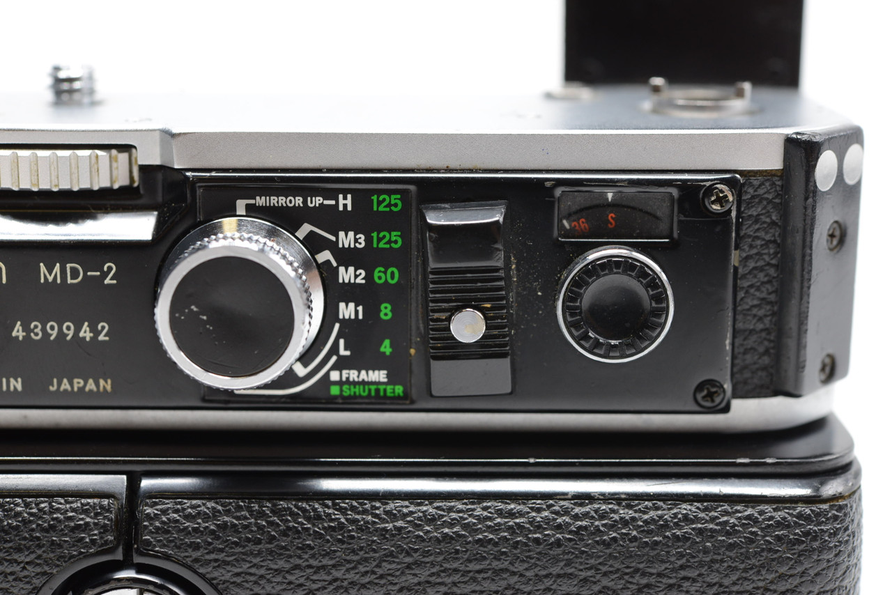 Pre-Owned - Nikon MD-2 with MB-1 at Ace Photo