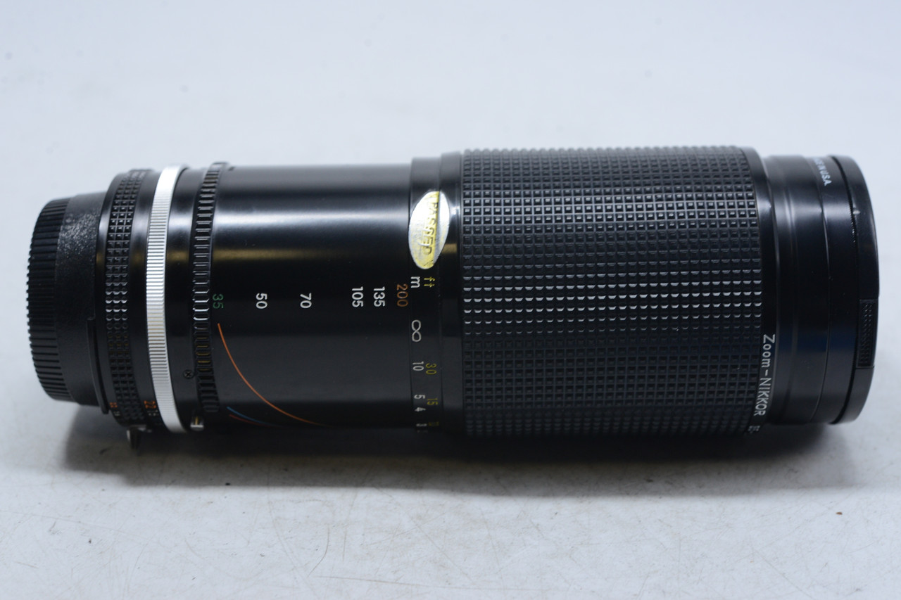 Pre-Owned - Nikon 35-200 F3.5-4.5 manual focus lens AIS