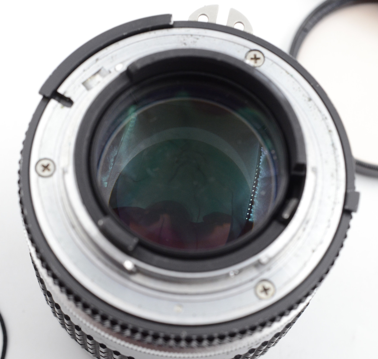 Nikon Nikkor 105Mm F2.5 AiS Manual focus at Acephoto.net