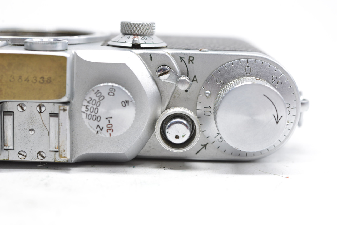 Pre-Owned - Leica - IIIc (1941-42) (SN#: 384338) Body Only