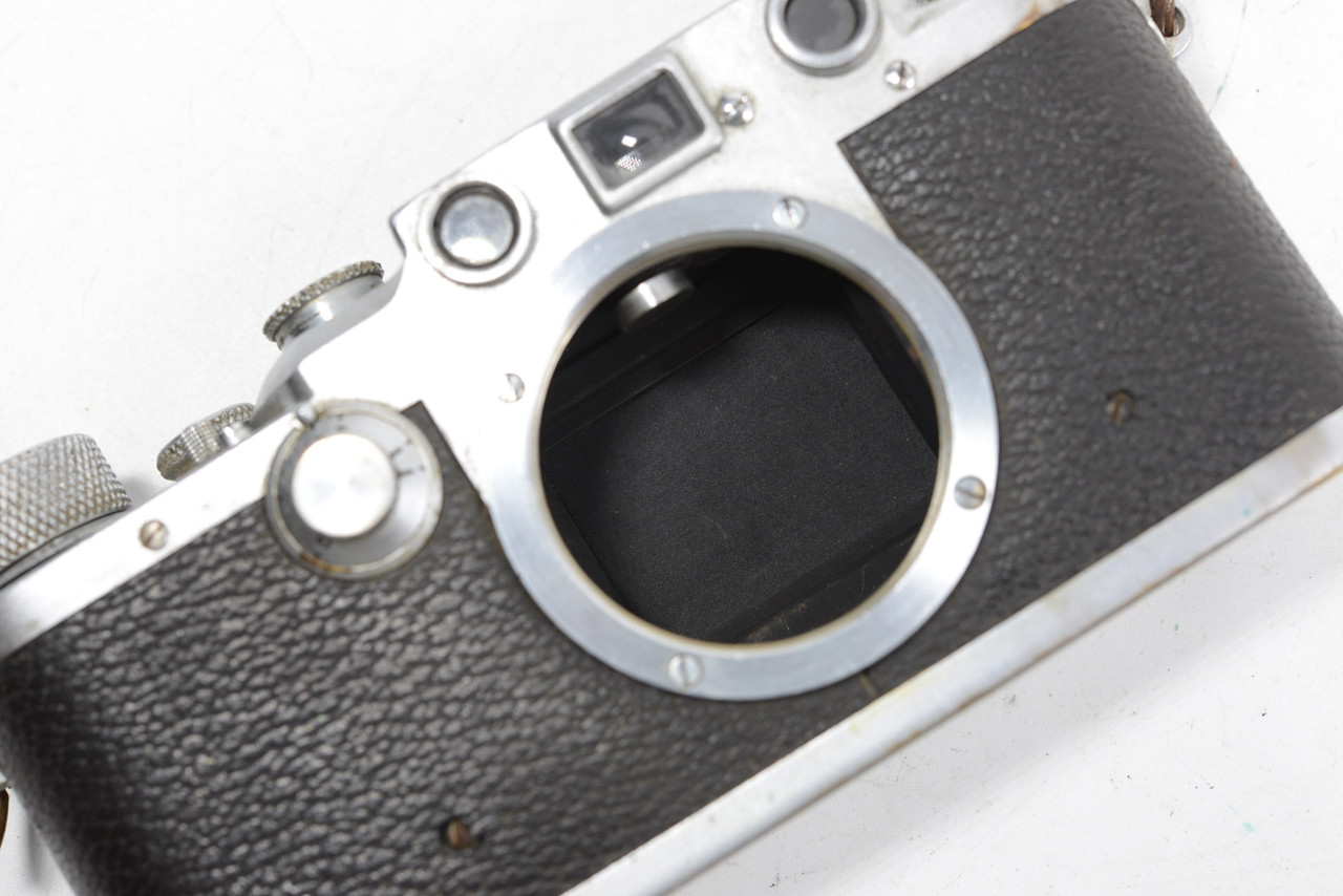Pre-Owned - Leica - IIIC (1946-1947) SN#: 408546