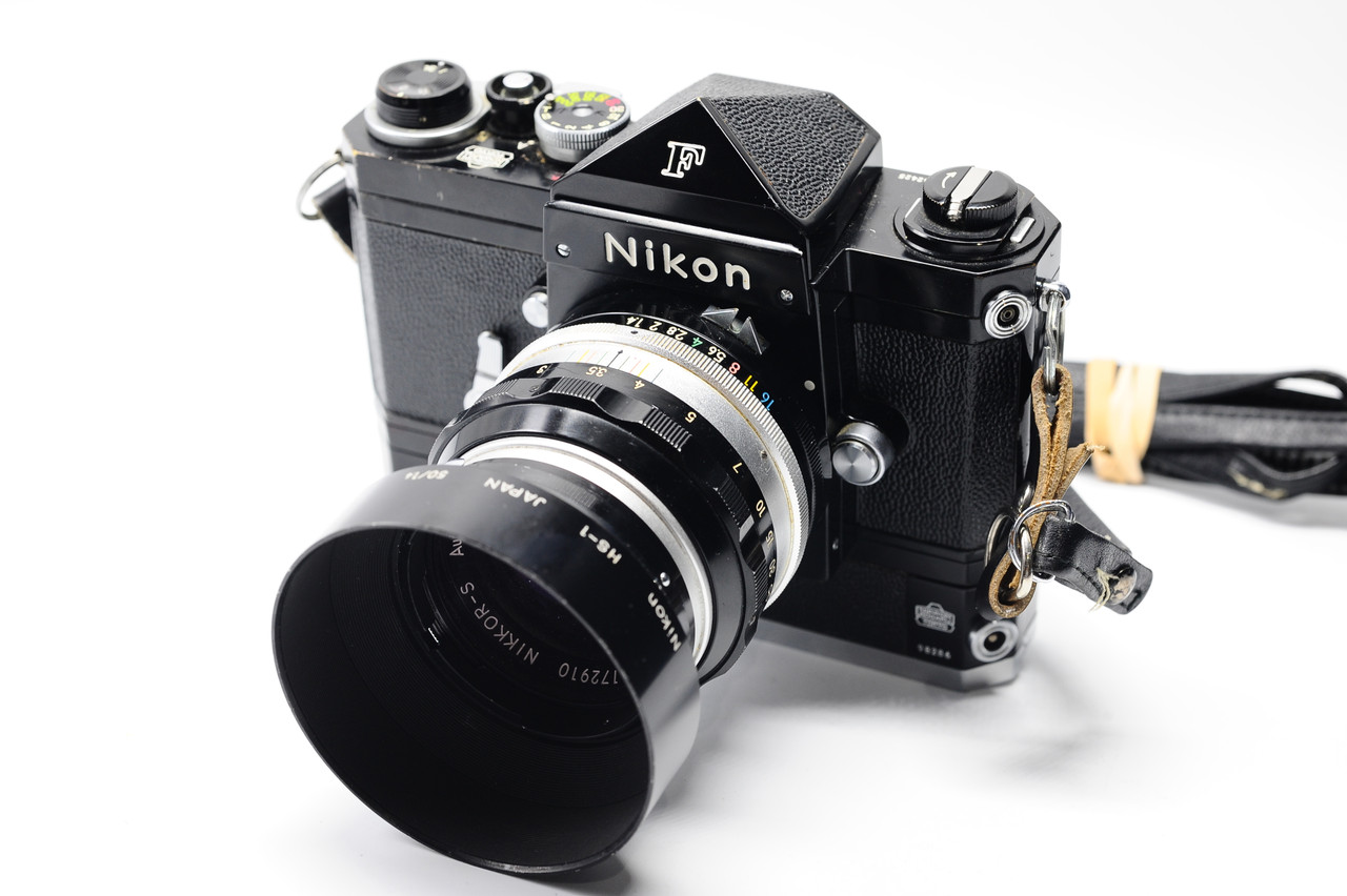 Pre-Owned - Nikon F Black body w.Standard finder, 5.8cm f1.4