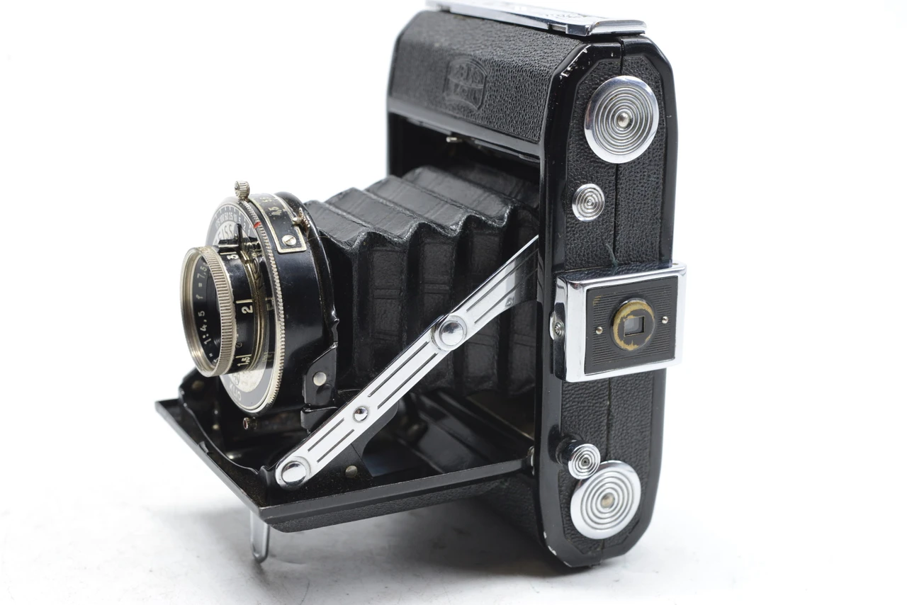 Pre-Owned - Zeiss Ikon Nettar 515 w/7.5 cm(75mm) F/4.5