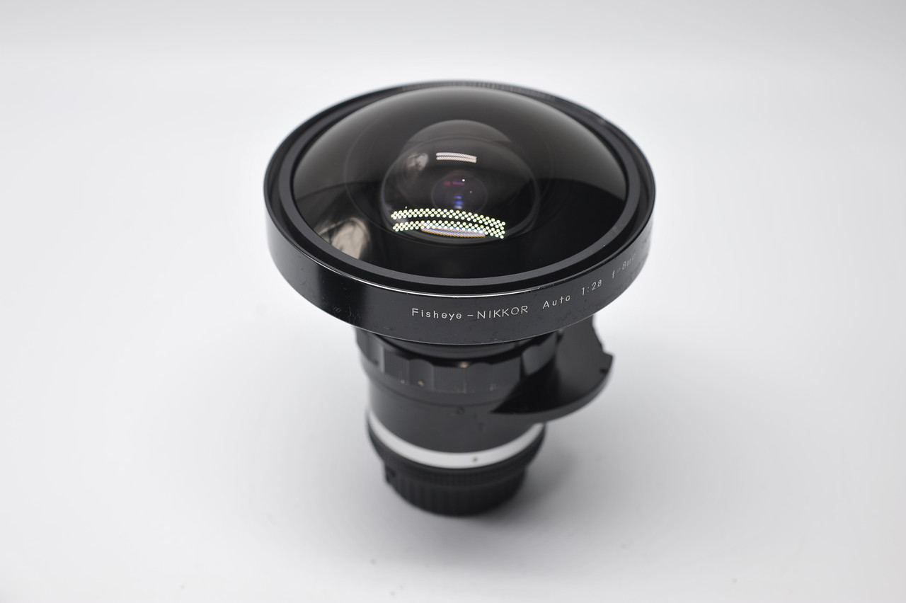 Nikon 8mm Fisheye Nikkor Lens Ai-S F2.8 lens f⁄2.8 - Manual 8⁄2.8