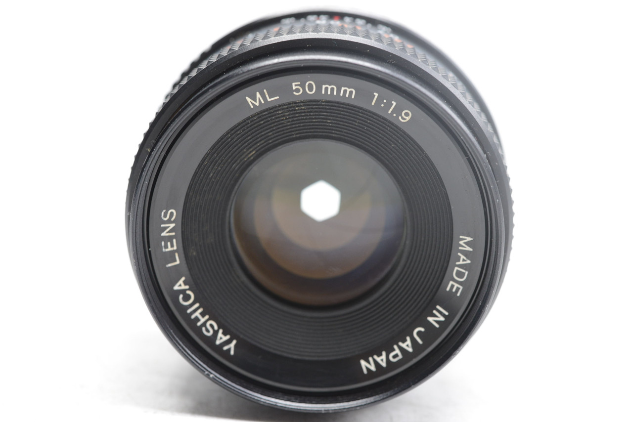 Pre-Owned - Contax RTS II Quartz w/Yashica ML 50mm F/1.9