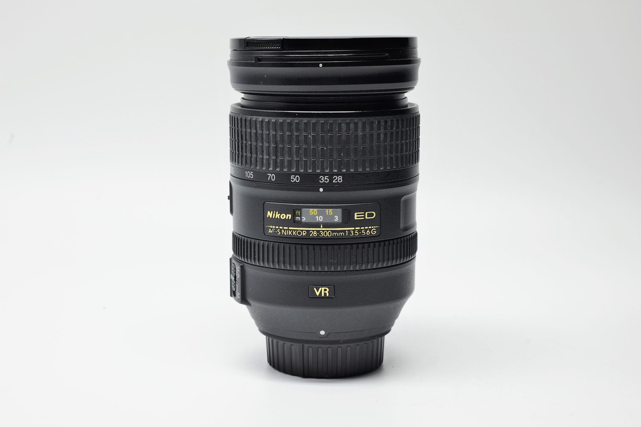 NIKON AF-S NIKKOR 28-300mm F3.5-5.6 G ED VR