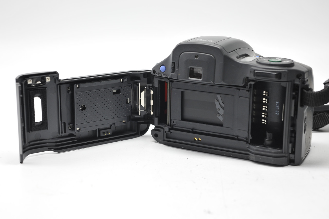 Pre-Owned - Olympus IS-10 DLX W/28-110 ZOOM film camera