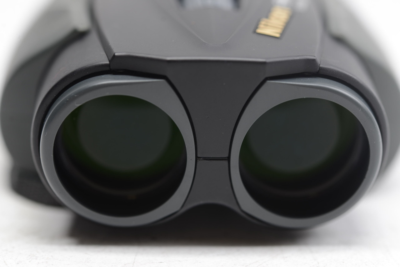 Pre-Owned - Nikon 8-24X25 Eagleview Zoom Binoculars