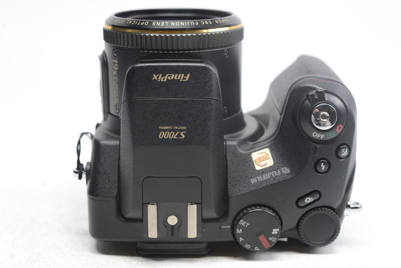 Pre-Owned - Fuji - S7000 FinePix Black at Ace Photo