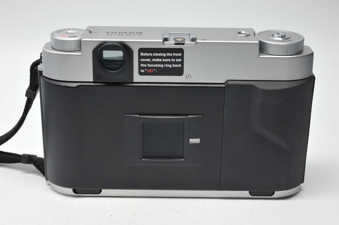 Pre-Owned - Fuji Fujifilm GF670 Professional W/80MM F3.5