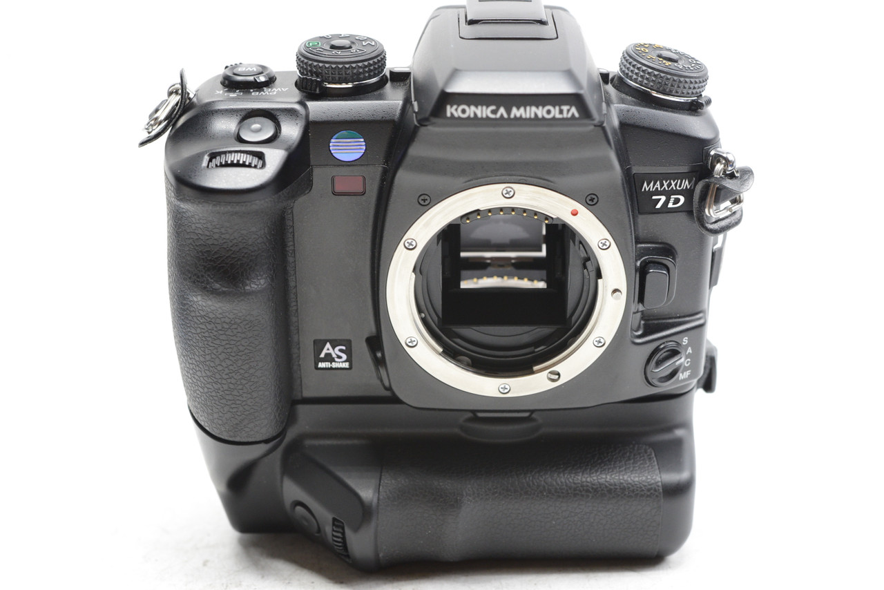 Pre-Owned - Minolta Maxxum 7D w/Minolta AF 28-75mm F/2.8D