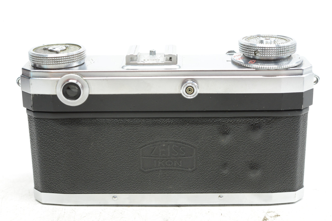 Pre-Owned - Contax Zeiss Ikon W / Carl Zeiss Sonnar 50mm