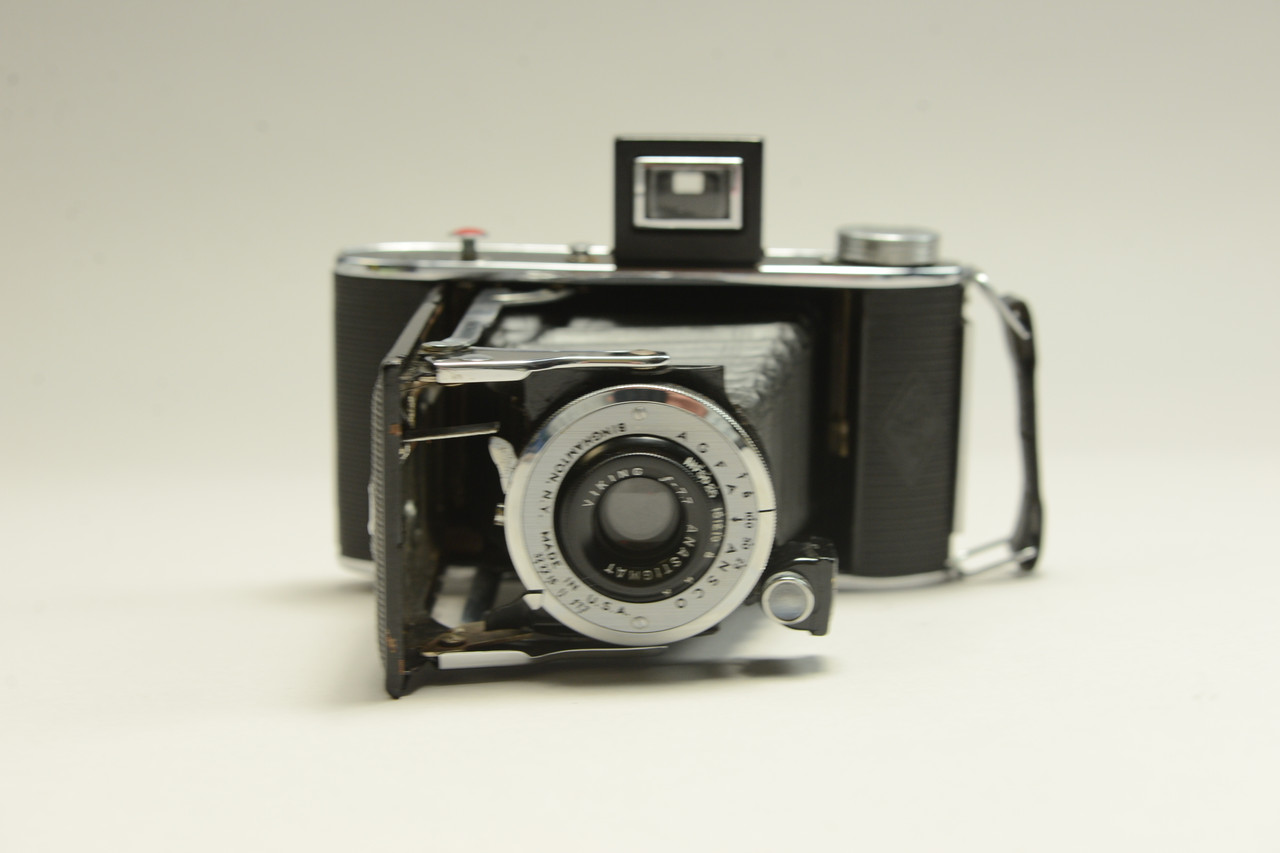 Pre-Owned - AGFA Viking Folding Vintage Camera f7.7