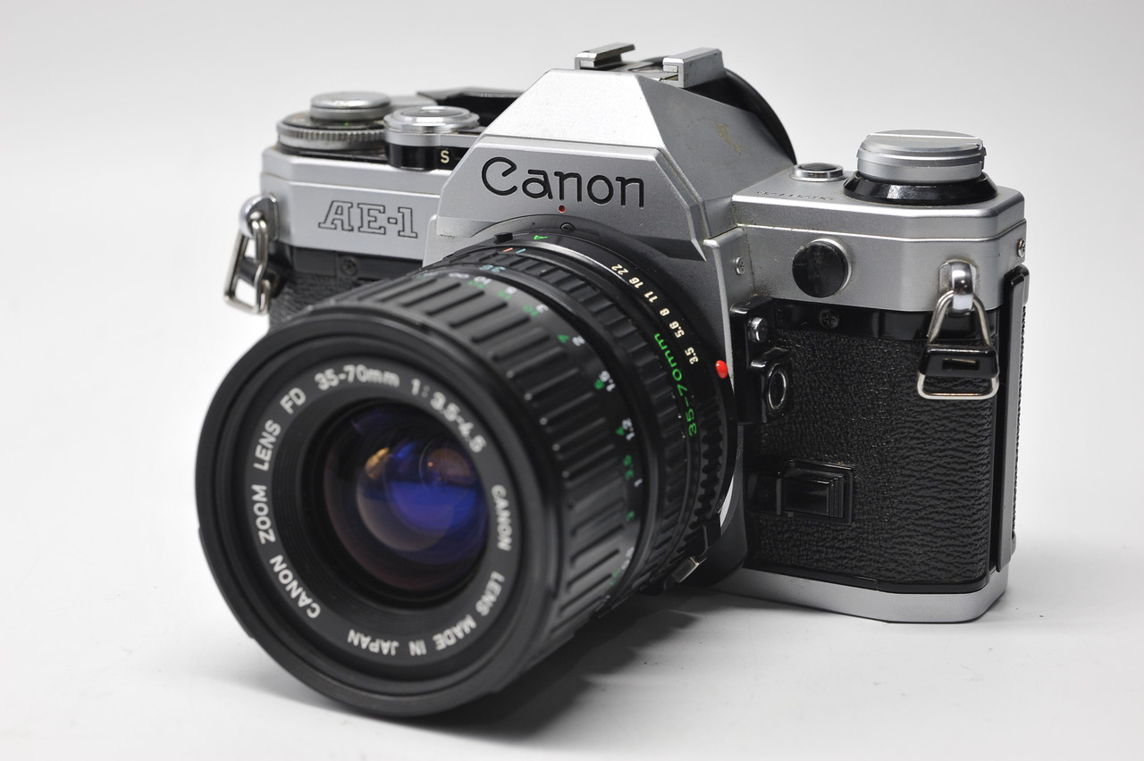 Pre-Owned - Canon AE-1 SILVER W/ 35-70mm FD Zoom Lens at Acephoto.net