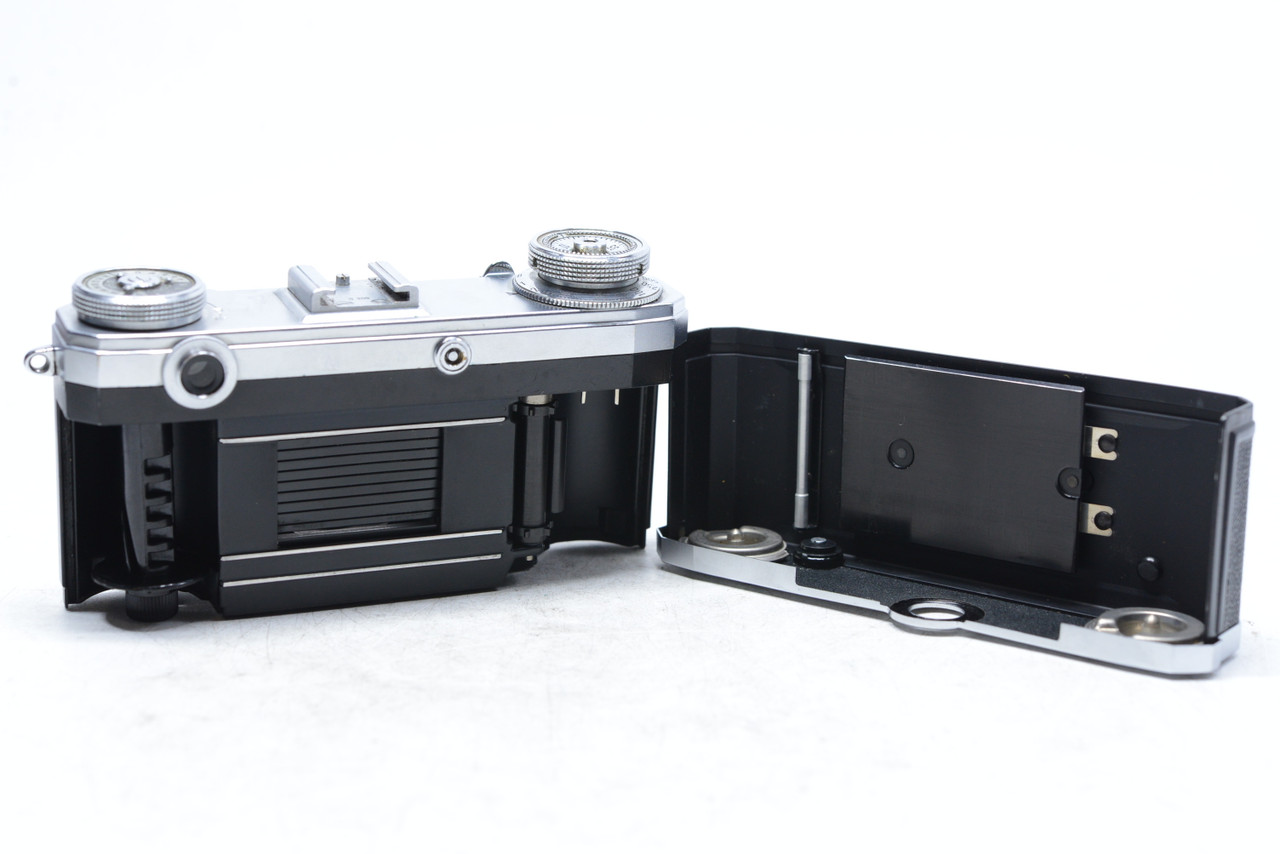 Pre-Owned Contax IIa w/Zeiss Opton Sonnar T 50mm F/2 Camera