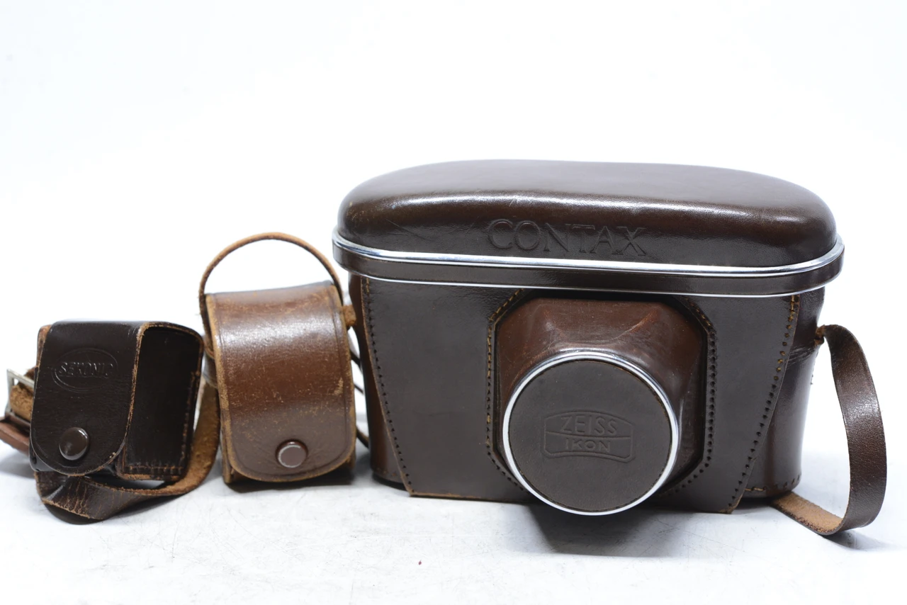 Pre-Owned Contax IIa w/Zeiss Opton Sonnar T 50mm F/2 Camera