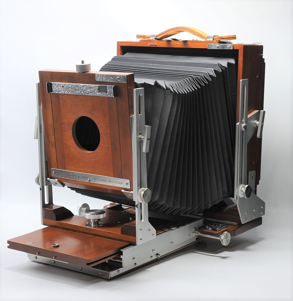 Pre-Owned R.H. PHILIPS & SONS 8X10 WOODEN CAMERA SERIES 86010 at