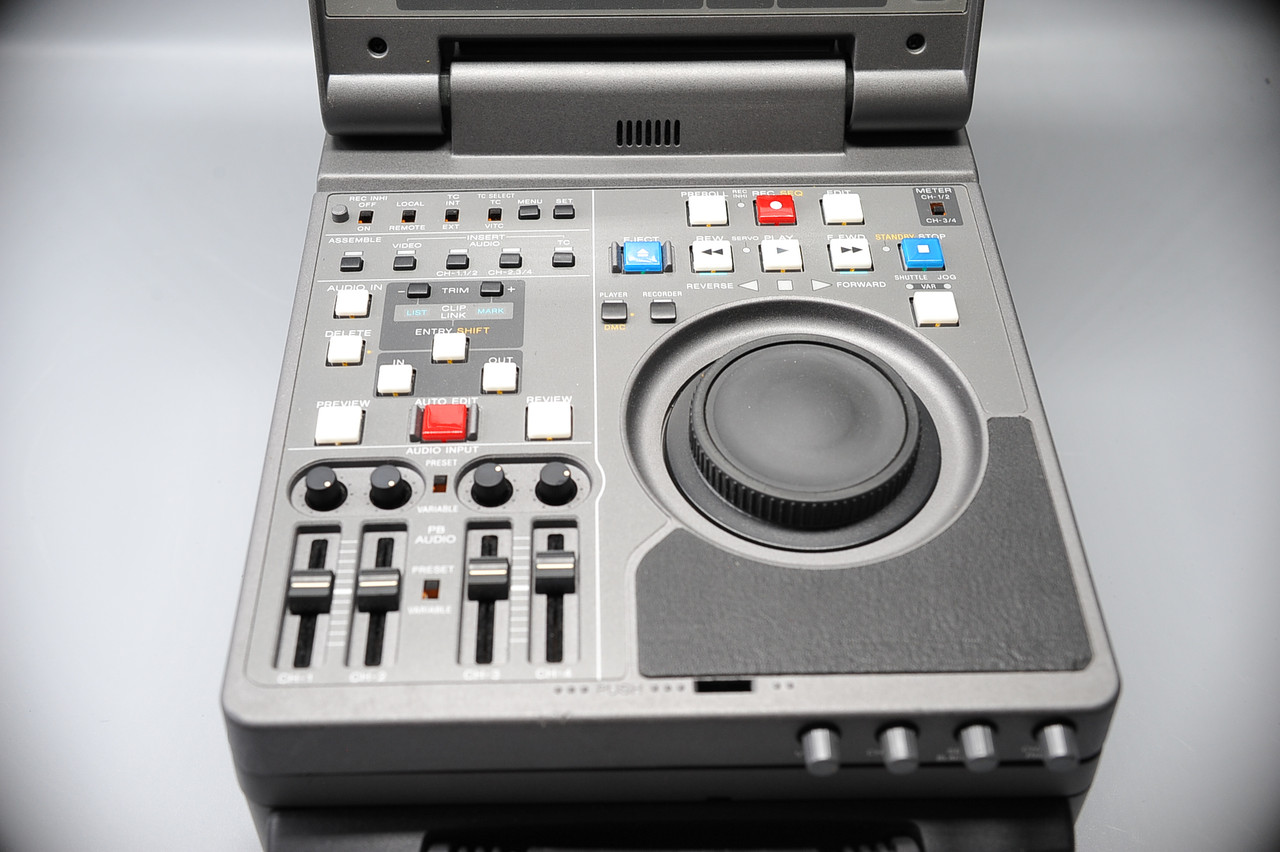 SONY DVCAMレコーダー DSR-30 通電、トレイ開閉動作のみチェック 画像