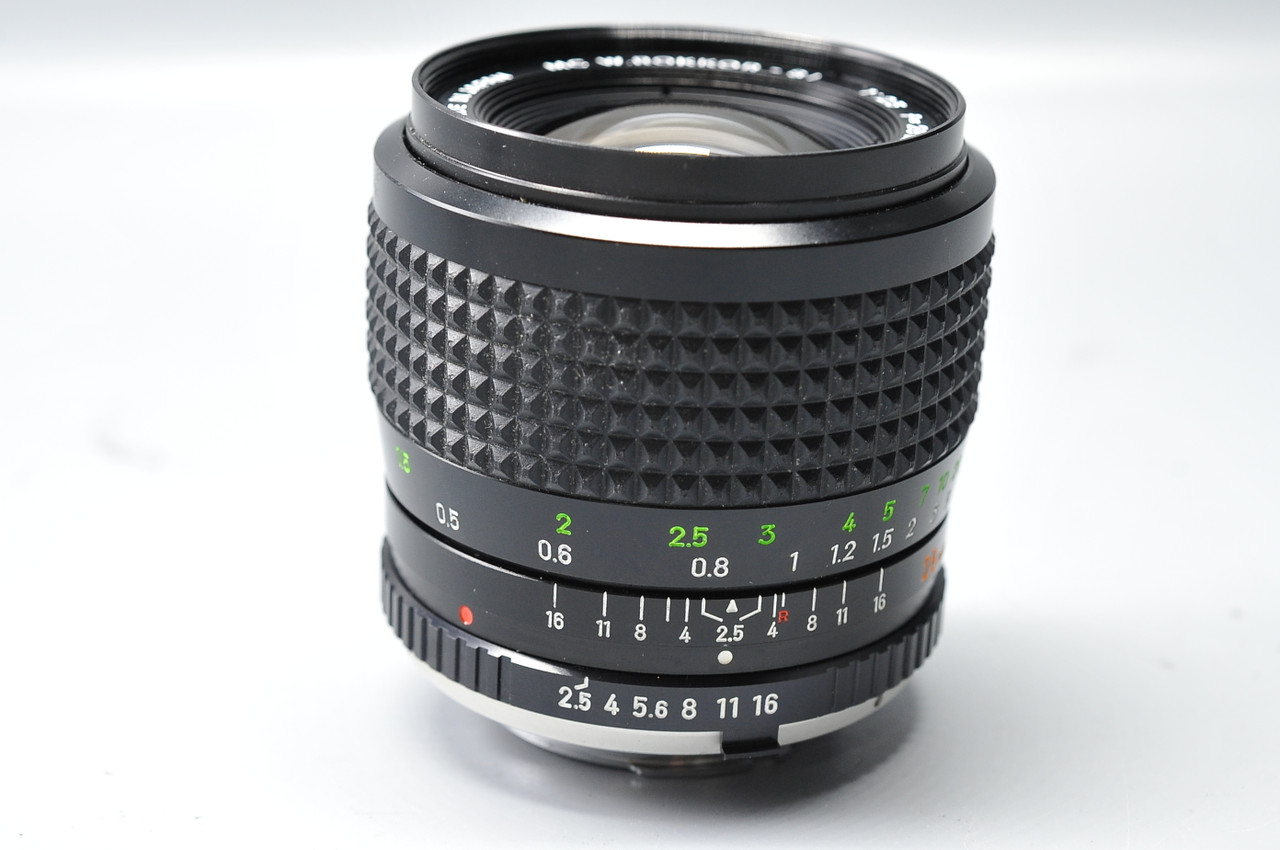 Pre-Owned - Minolta 28MM f2 5 MC W ROKKOR-SI, manual focus