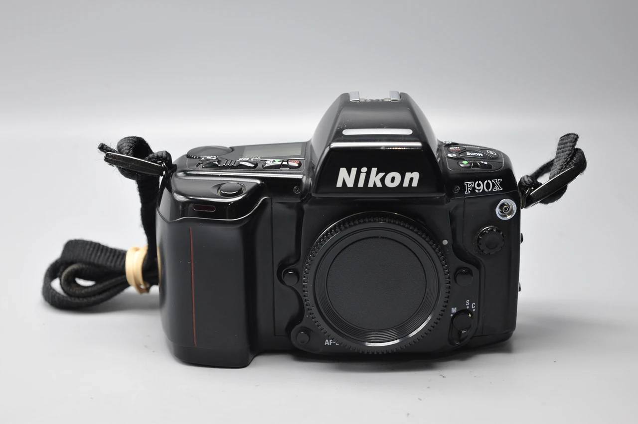 Pre-Owned - Nikon F90x 35mm Film (Body Only) at Ace Photo