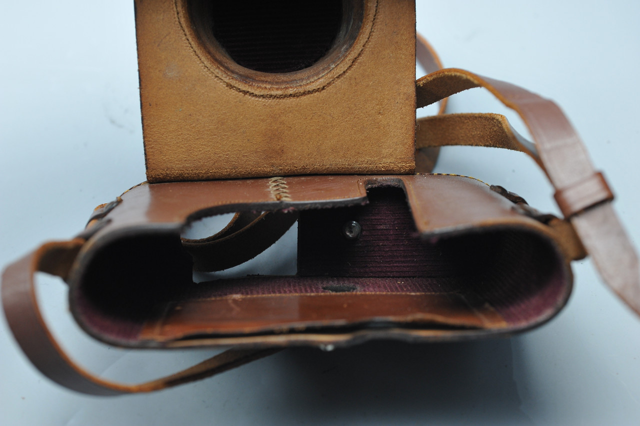 Pre-Owned - Leica - Brown Leather Ever Ready Case for Leica