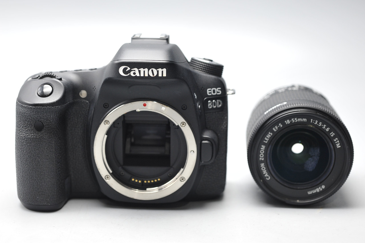 Pre-Owned - Canon EOS 80D DSLR w/ 18-55mm IS STM lens