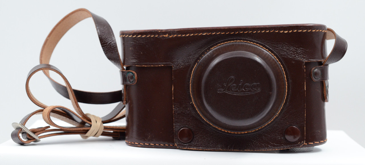 Pre-Owned - Leica - EXOOM Leather Case for Leica 111f w/cuto