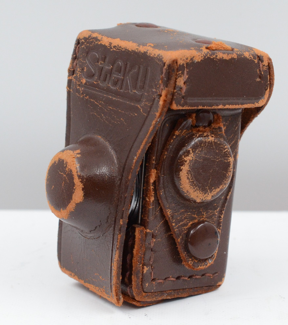 Pre-Owned Steky Model III Miniture 16mm Camera w/ Leather Ca