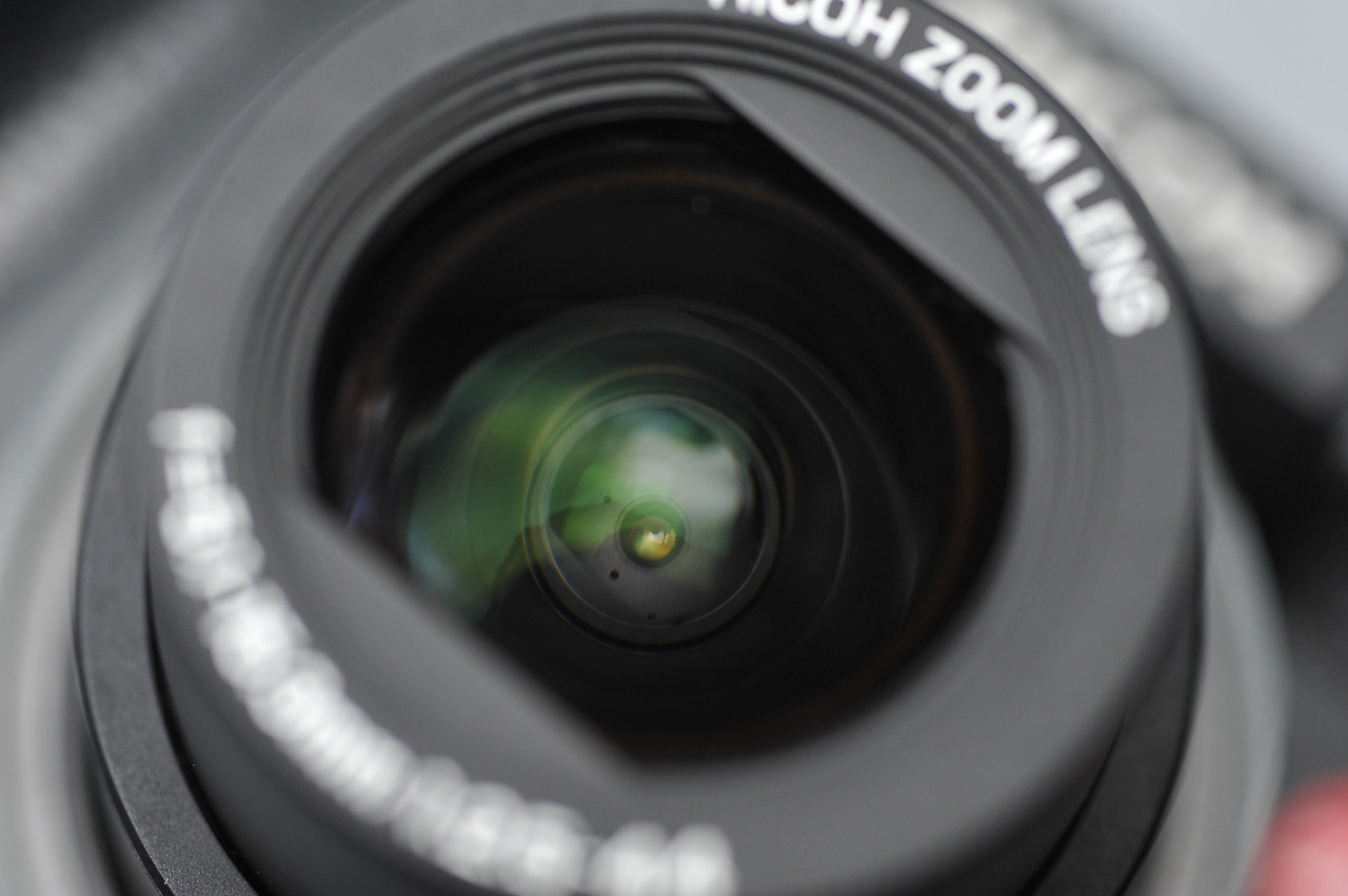 Get a Pre-Owned - Ricoh GX200 at Acephoto.net