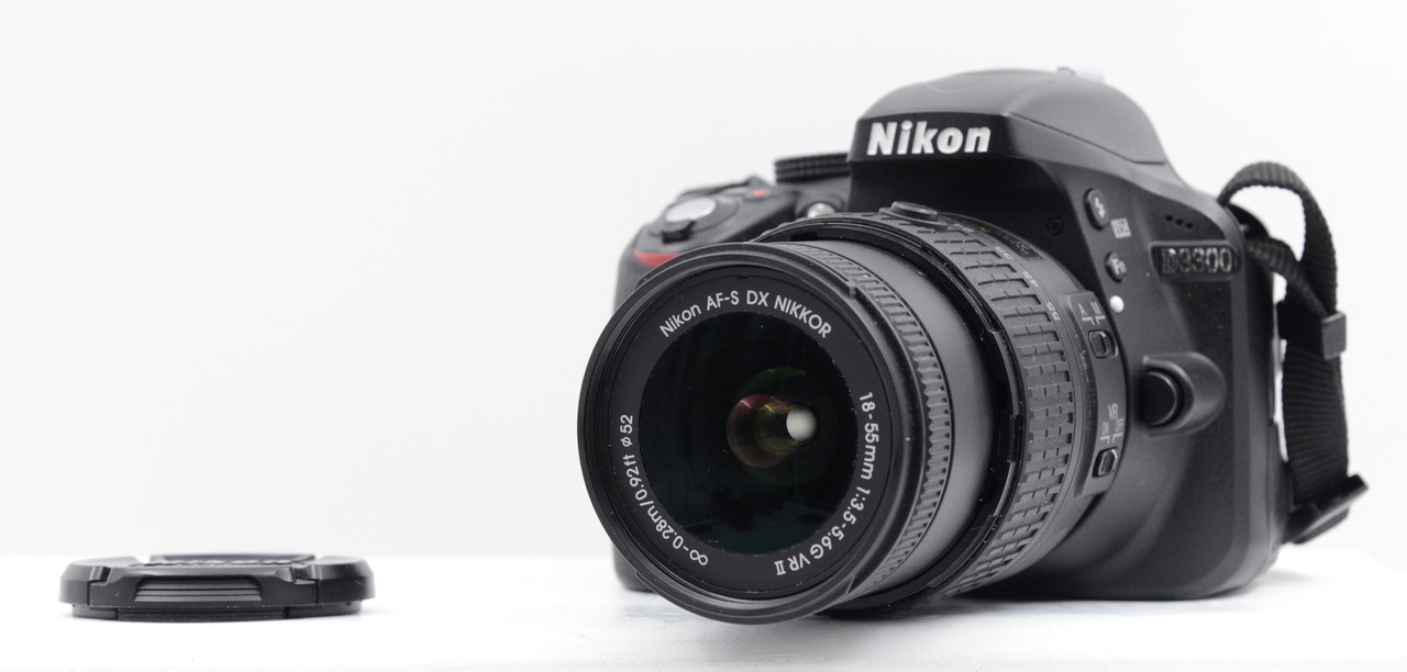 Nikon D3300 18-55mm VR II(2) レンズキット ニコン / 72519