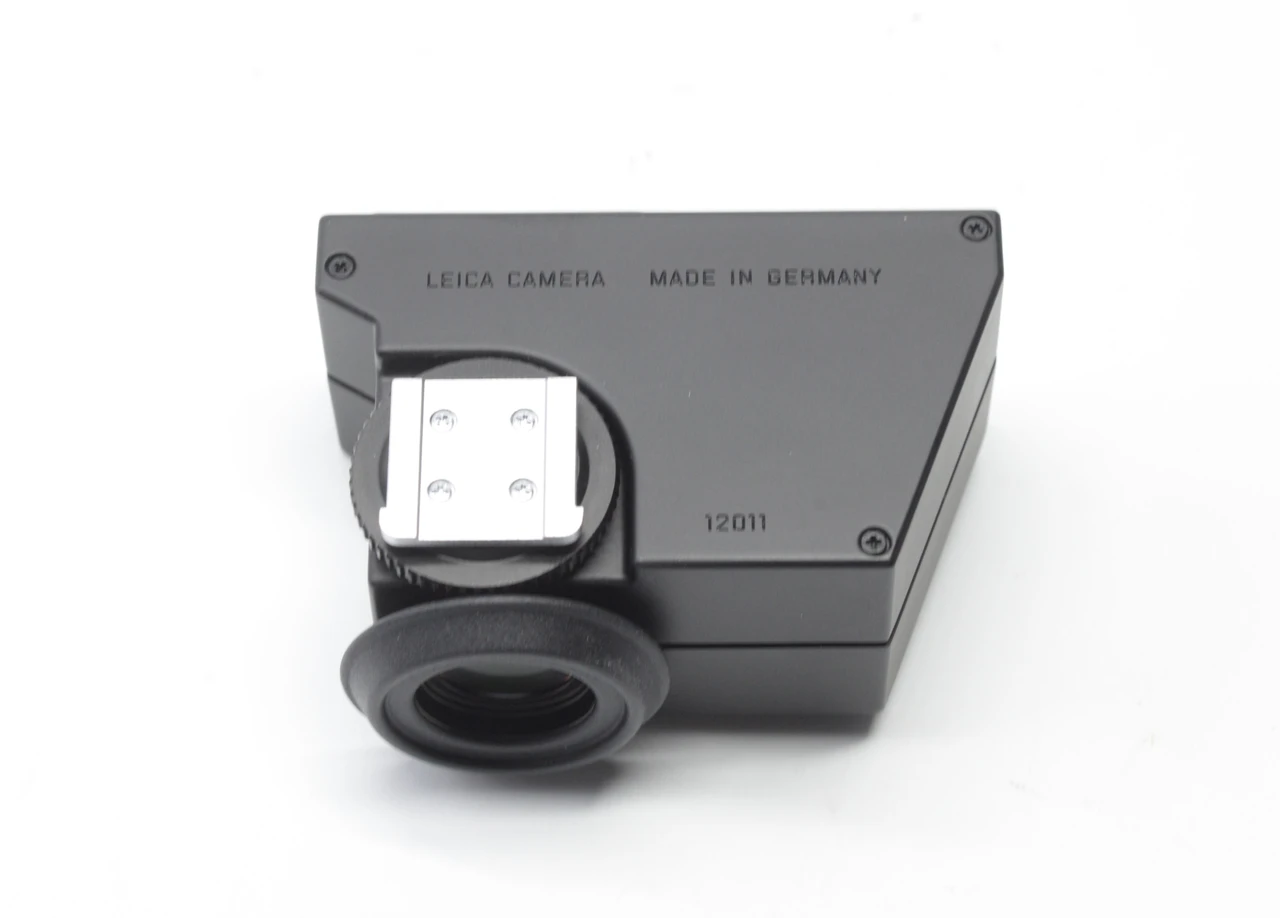 Pre-Owned - Leica Universal Wide-Angle Viewfinder For M