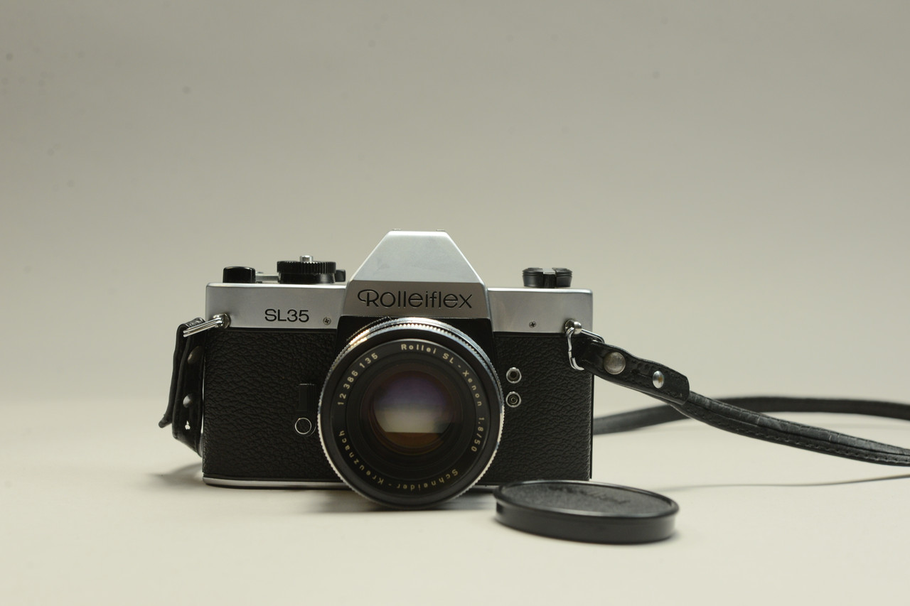 Rolleiflex SL35 ZEISS Distagon Planar