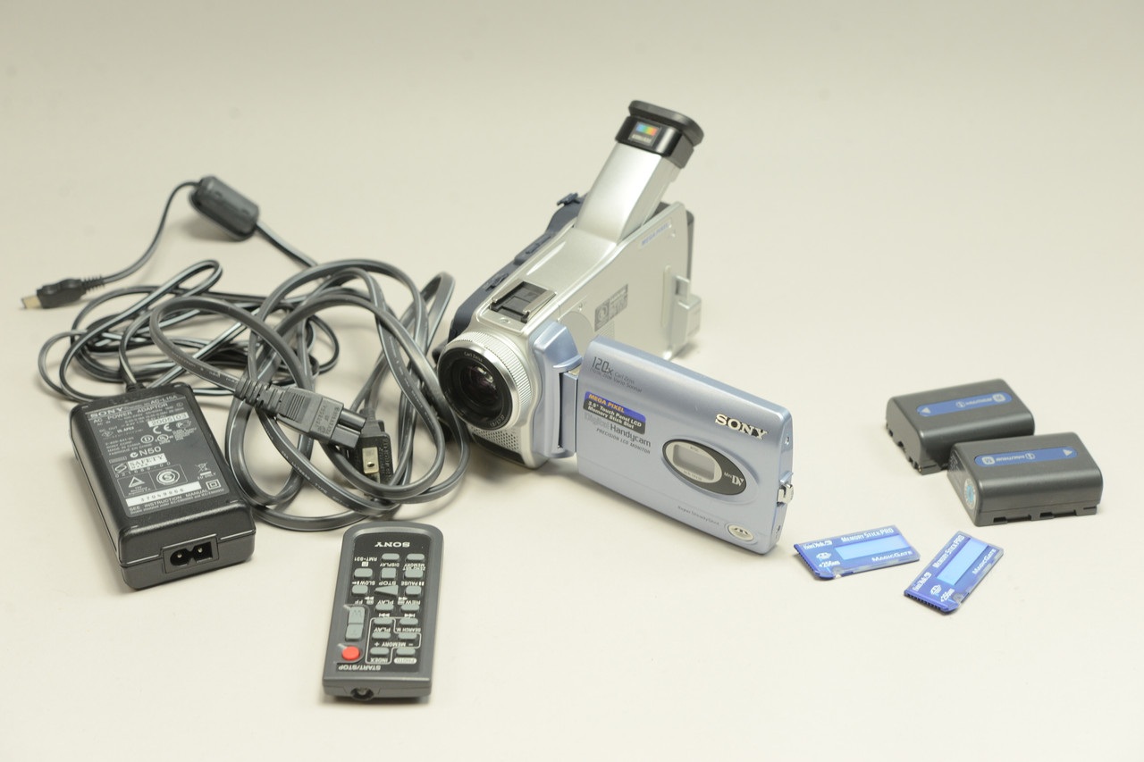 Camera Sony Handycam N50 Sony HandyCam DCR-DVD108 Mini DVD