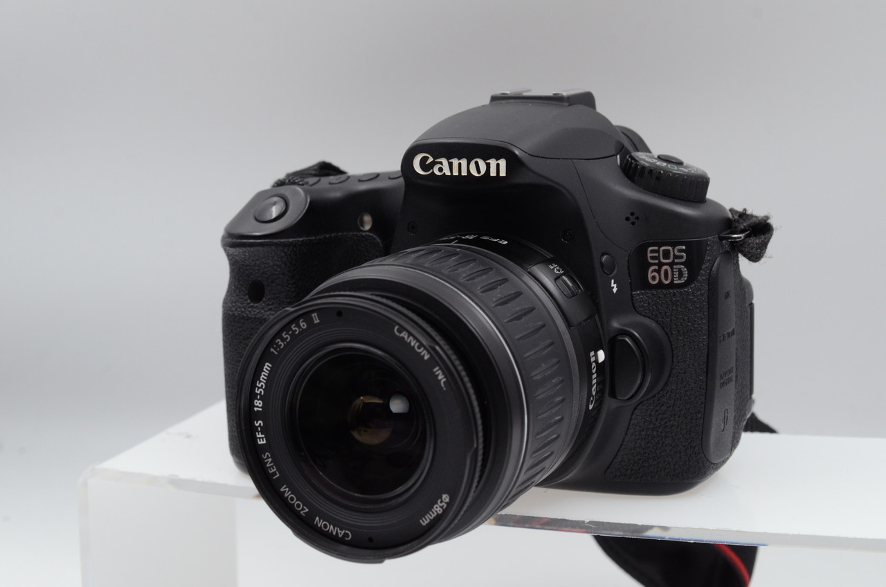 Canon EOS 60D/EF-S 18-55 1:3.5-5.6 IS 良品 Canon EOS 60D Digital